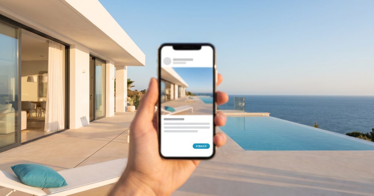 Costa del Sol villa with a property ad on a smartphone